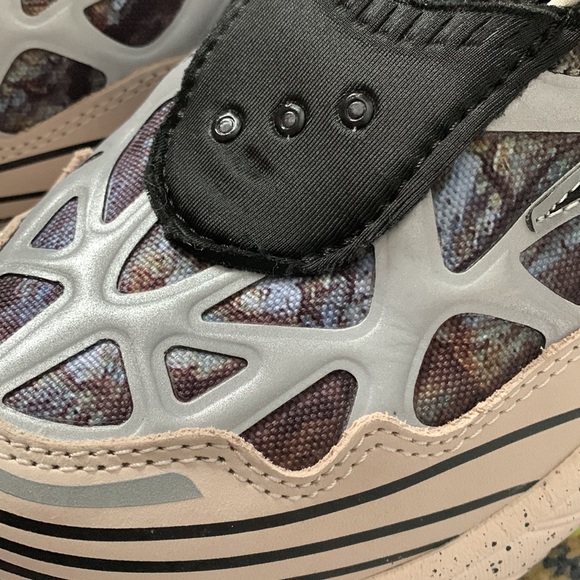 Saucony Grid Web Reflect Camo Sneakers Gray/Black, size 8 US women or 6,5 men - Picture 7 of 8